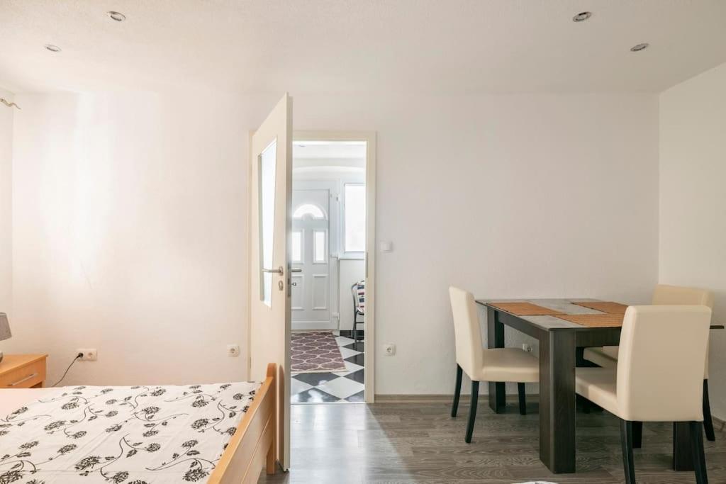 Studio Apartment Grgic Шибеник Экстерьер фото